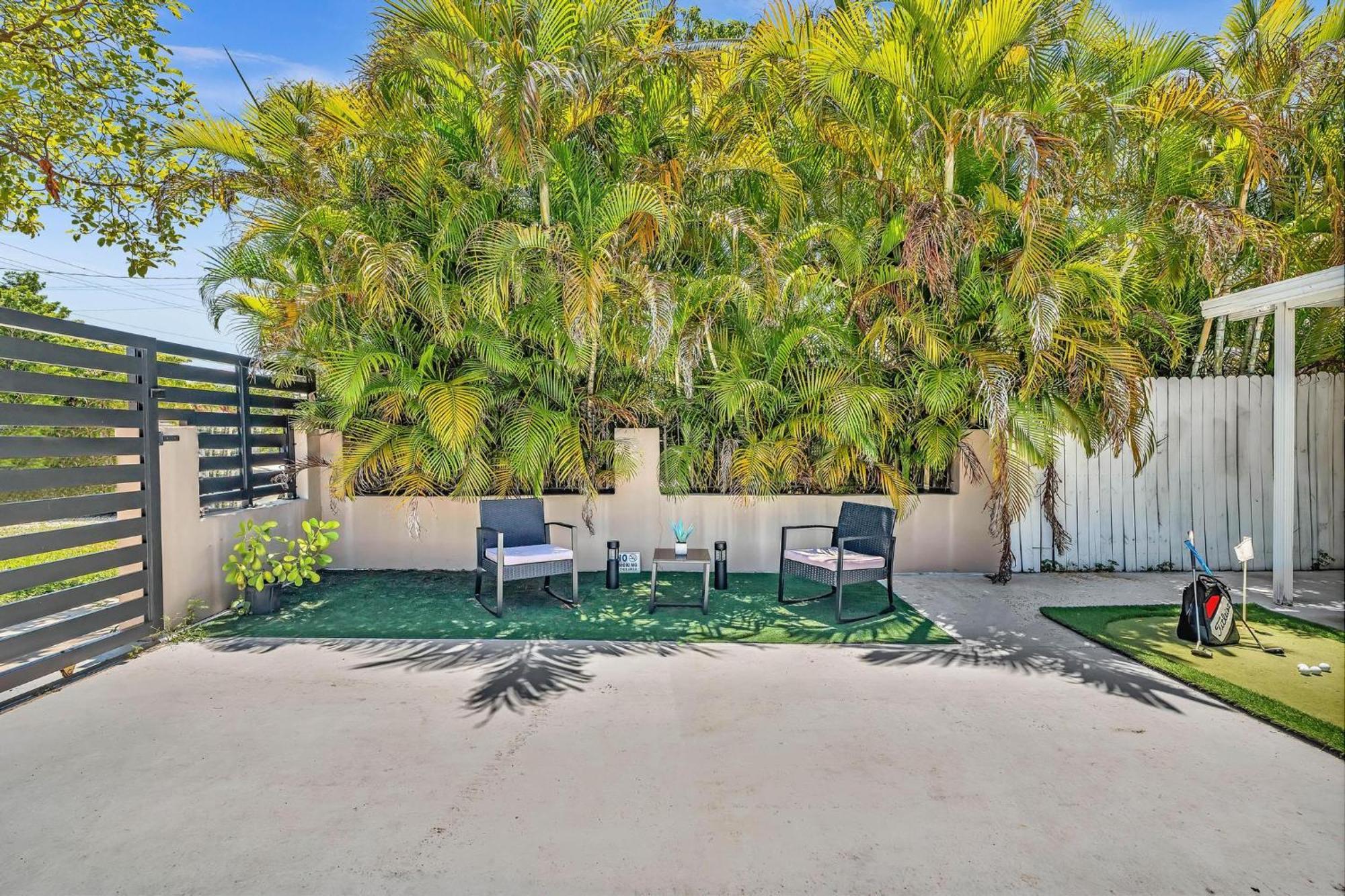 Estelo'S Place - Modern Townhouse With King Bed, Only 5 Min From The Airport! Miami Eksteriør billede