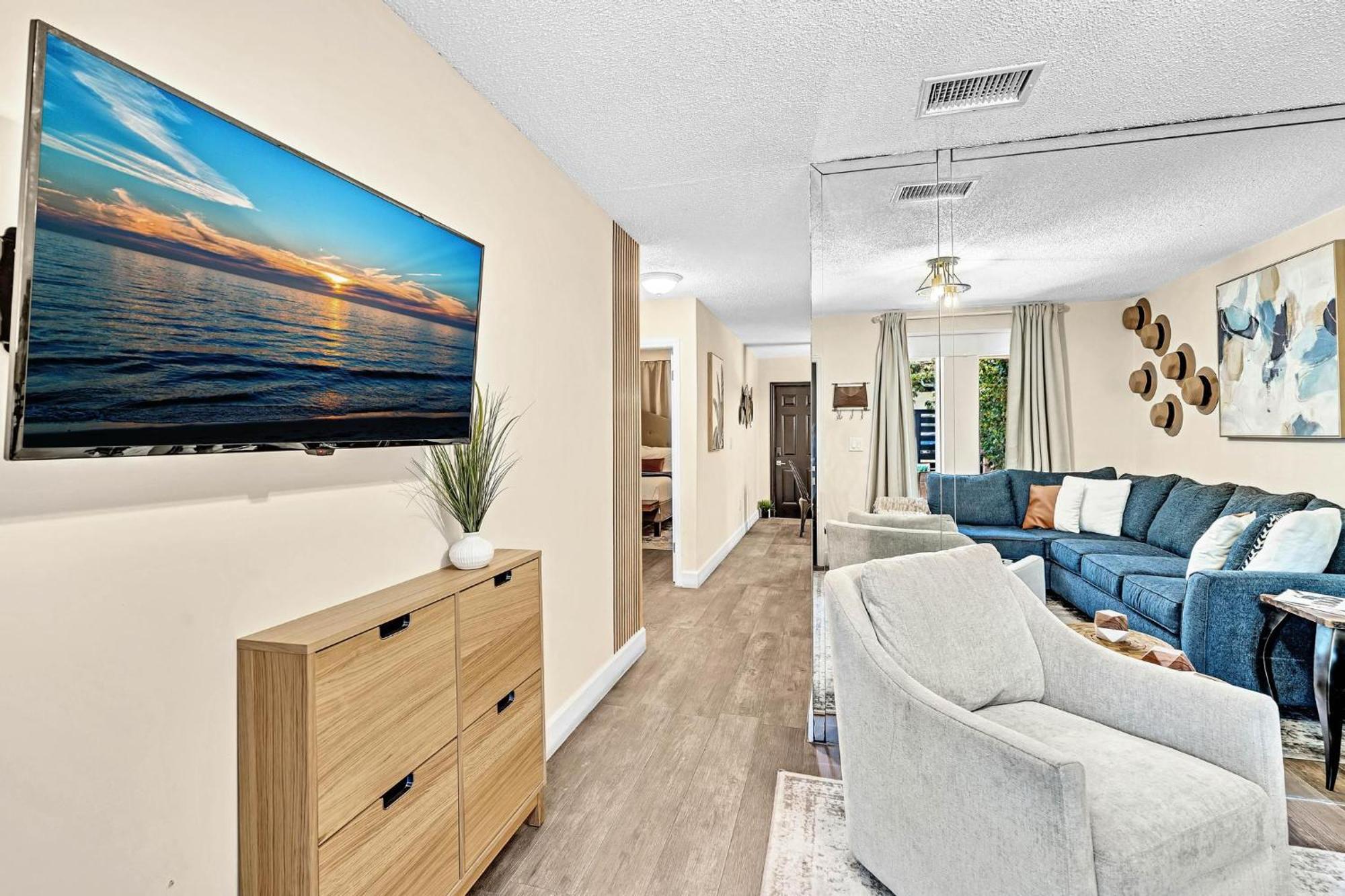 Estelo'S Place - Modern Townhouse With King Bed, Only 5 Min From The Airport! Miami Eksteriør billede